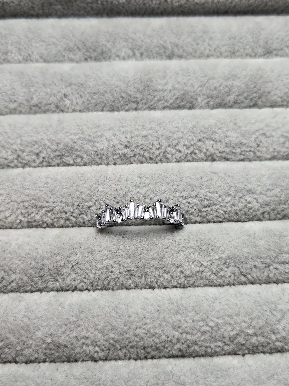 Size 8 Cubic Zirconia Hemitite Plated Grey Metal Band Bomb Party Ring